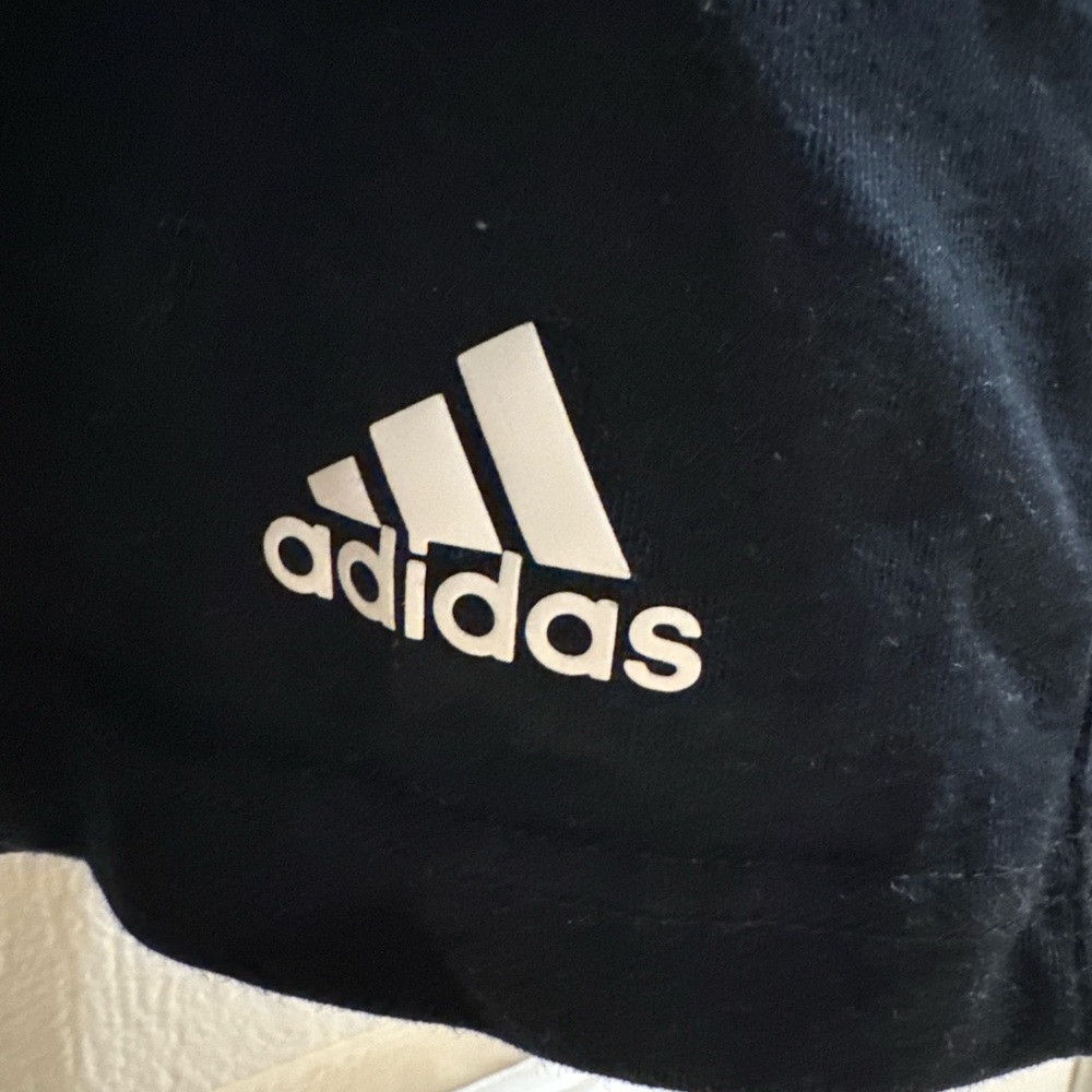 Adidas top - Picture 4 of 6